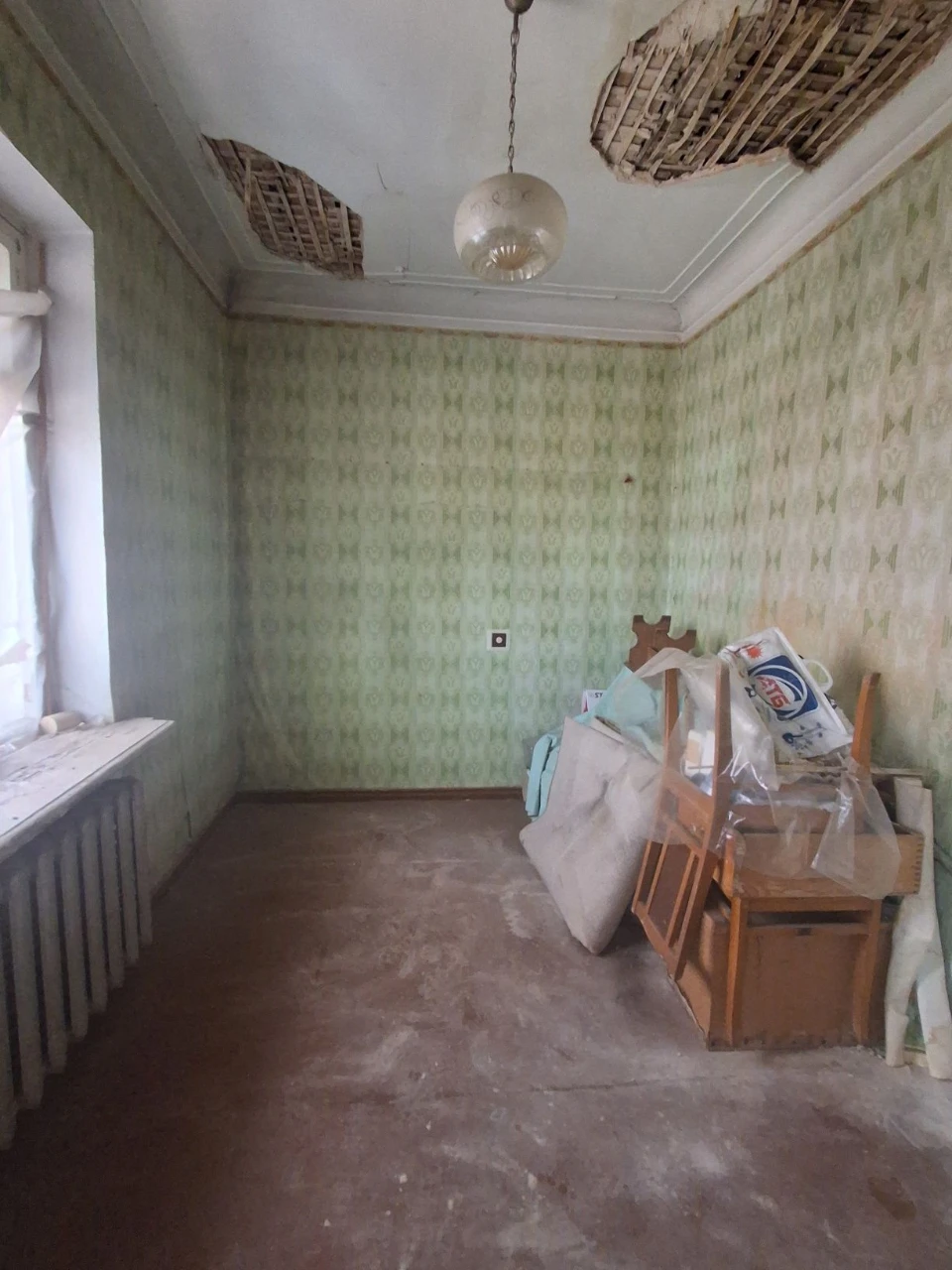Apartment for Sale: 3 Rooms in the Center