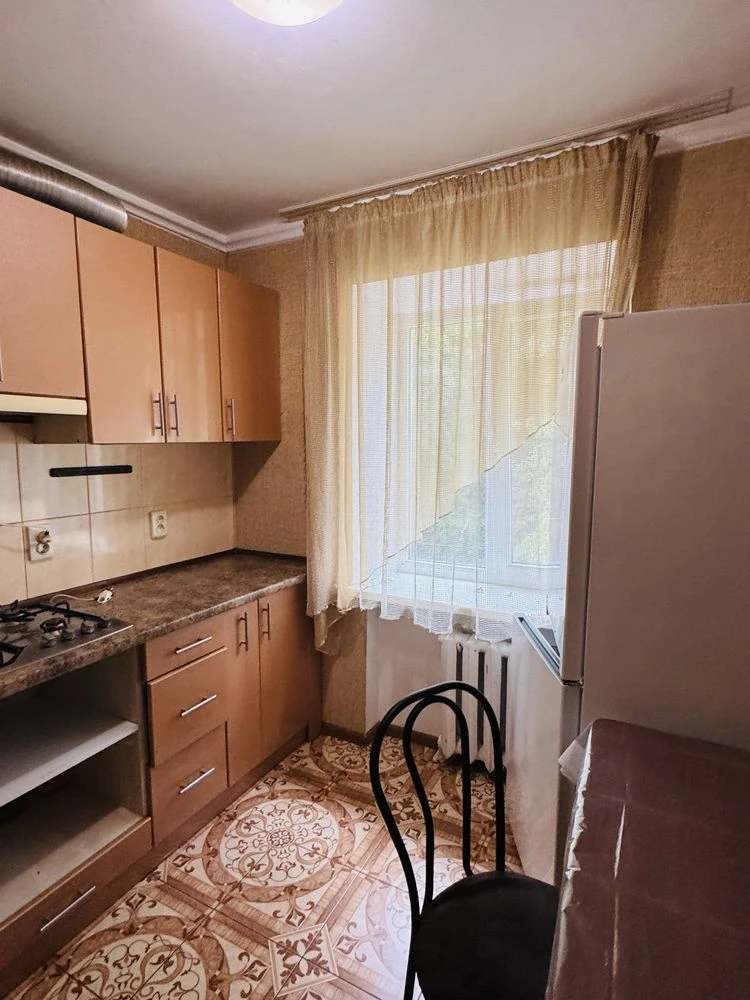 One-bedroom apartment! Center!