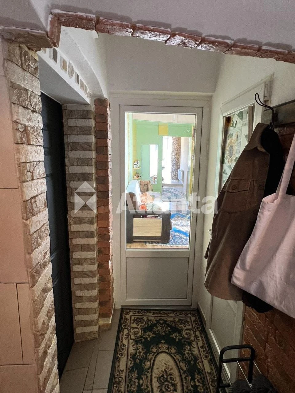 2-room apartment on Бережанській street