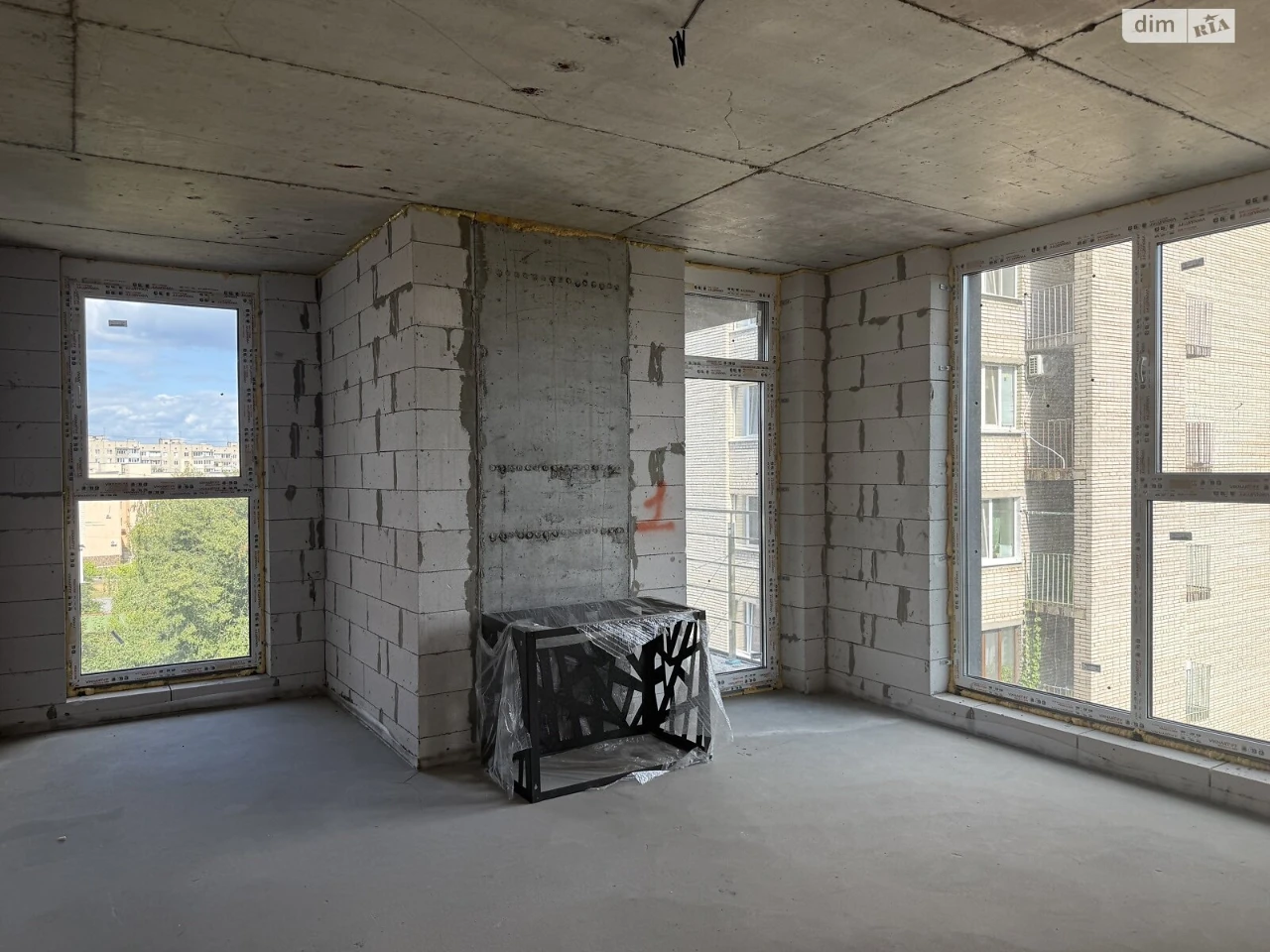 For sale Apartment Sverdlovsky massif