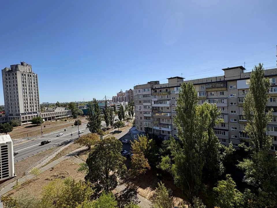 Apartment. Kyiv, Volodymyr Yasюк Prospect.