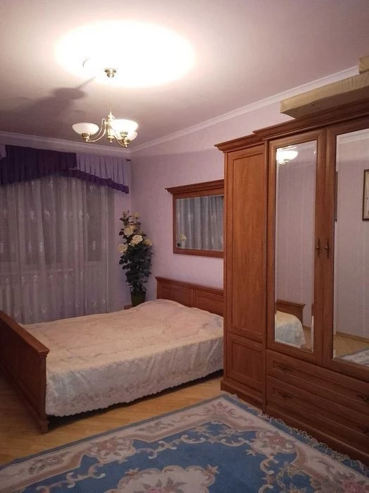 3-room apartment for sale at Kurbasa Ave. 7a. No commission for