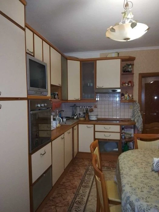 3-room apartment for sale at Kurbasa Ave. 7a. No commission for