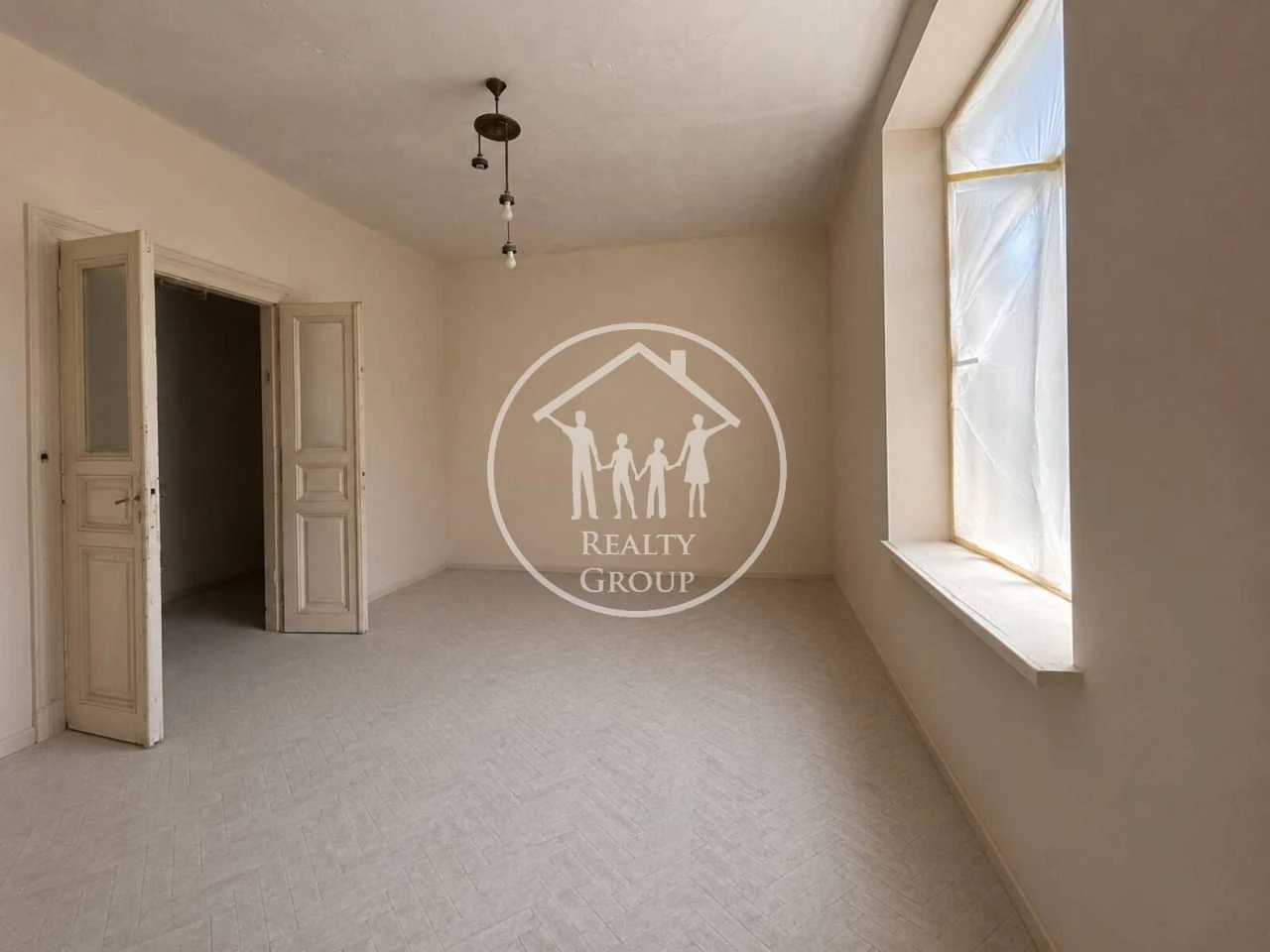 Urgent sale!! Historical center!! 2-bedroom apartment 9
