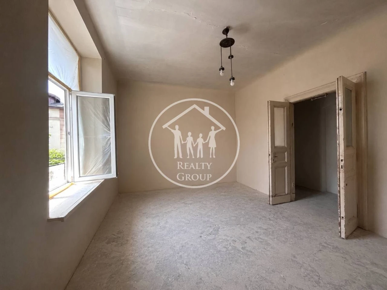 Urgent sale!! Historical center!! 2-bedroom apartment 9