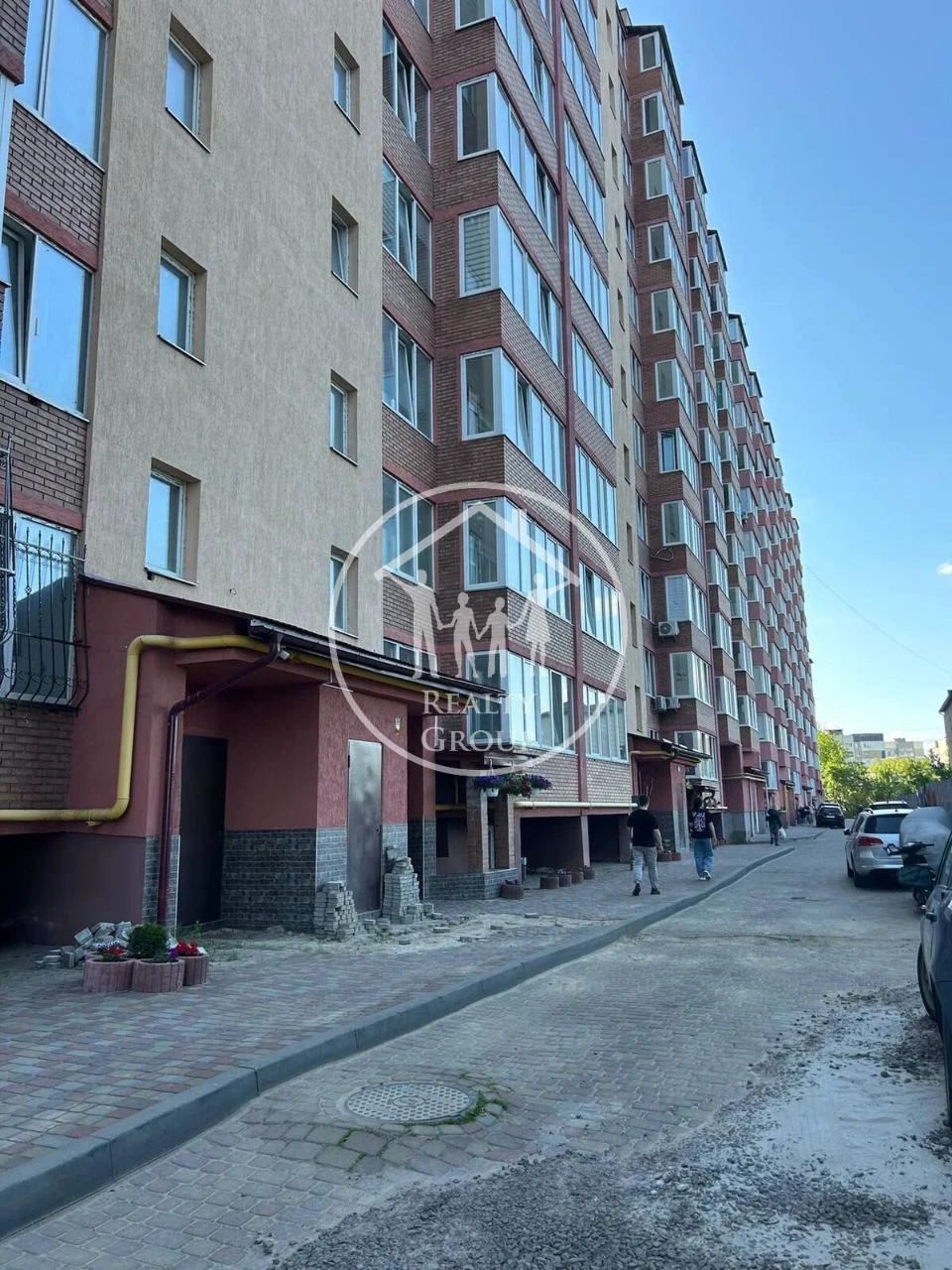 Продается 2-комнатная квартира на улице Антонича, 5Б, Сихов