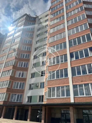 Продается 2-комнатная квартира на улице Антонича, 5Б, Сихов