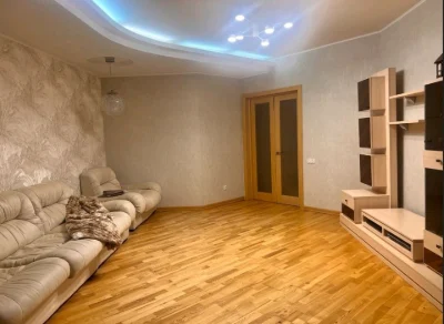 Продам Парковую 2х комнатную квартиру