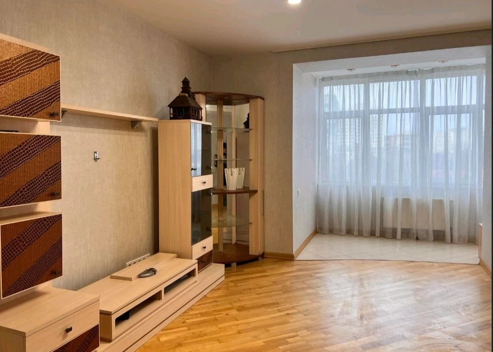 Продам Парковую 2х комнатную квартиру