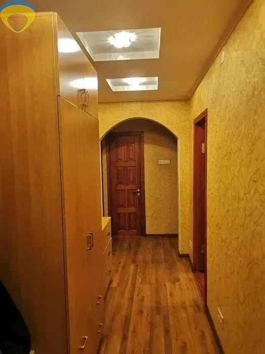 Продаётся 3 комн. квартира на Заболотного/Крымский бульвар.