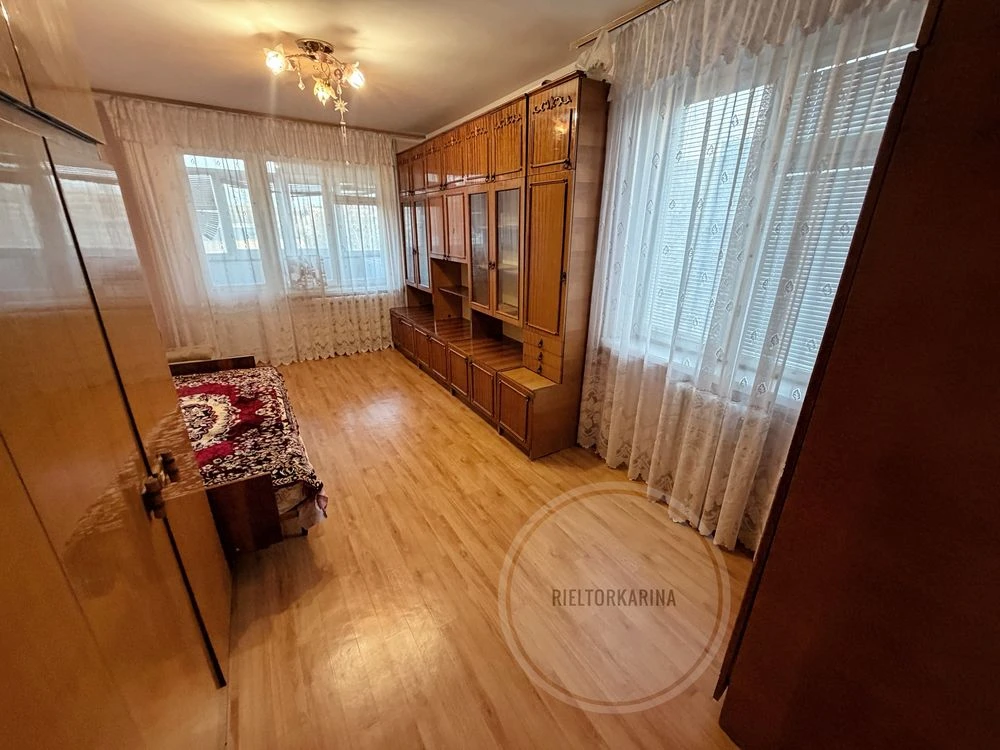 Космос/13 Лінія продаж 3к квартири з індивідуальним опалення