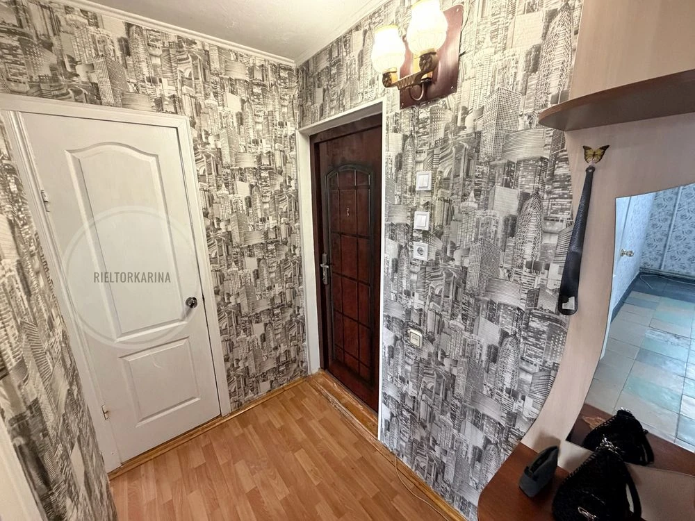 Космос/13 Лінія продаж 3к квартири з індивідуальним опалення
