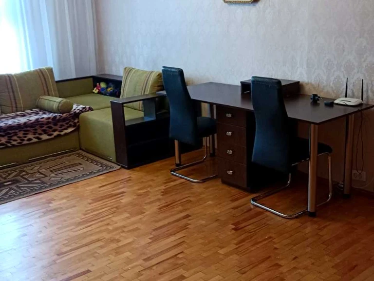 Apartment. Revukogo Street, Kyiv