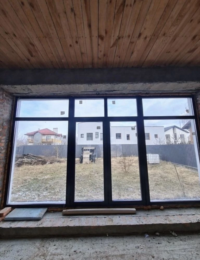 Продам великий якісний сучасний будинок з цегли  298 м/ 5 хв