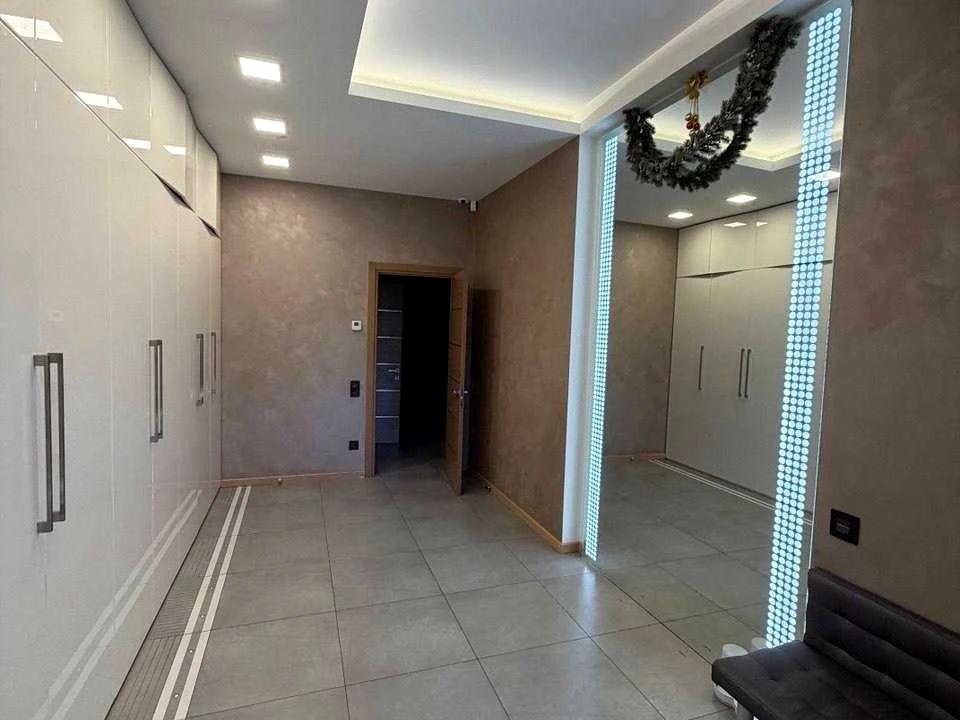 House. Naukova Prospect, Dnipro