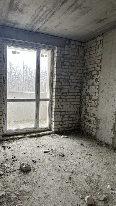 Selling a 2-room apartment in Alekseevka.