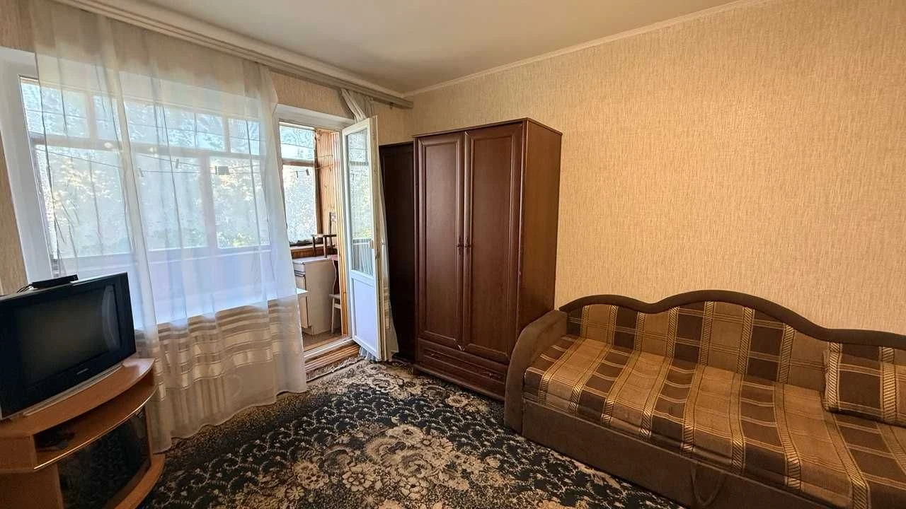 Продається 1-кімнатна квартира в Днепровському районі