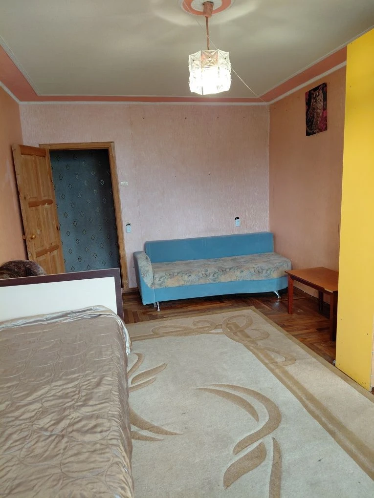 For sale, one-bedroom apartment in the Khortytsia district
