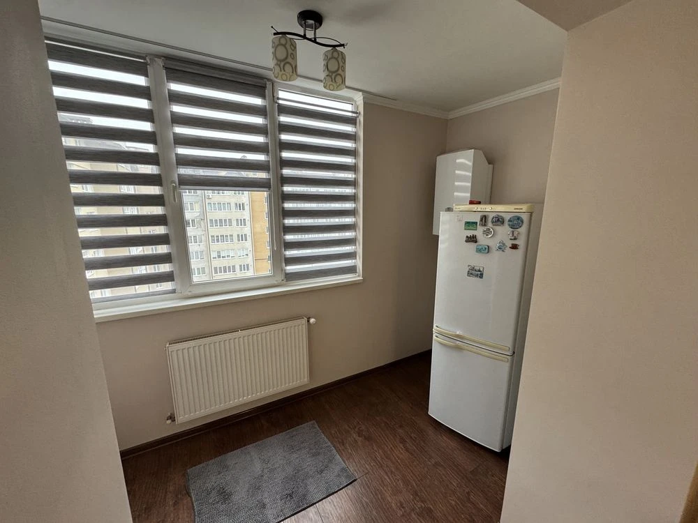 Власник. Продам 2-кімнатну квартиру (92,4 м. кв) Івано-Франк