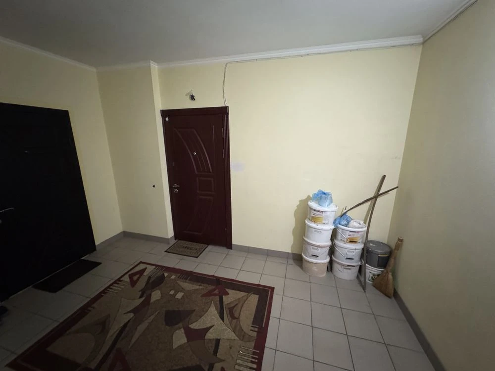 Власник. Продам 2-кімнатну квартиру (92,4 м. кв) Івано-Франк