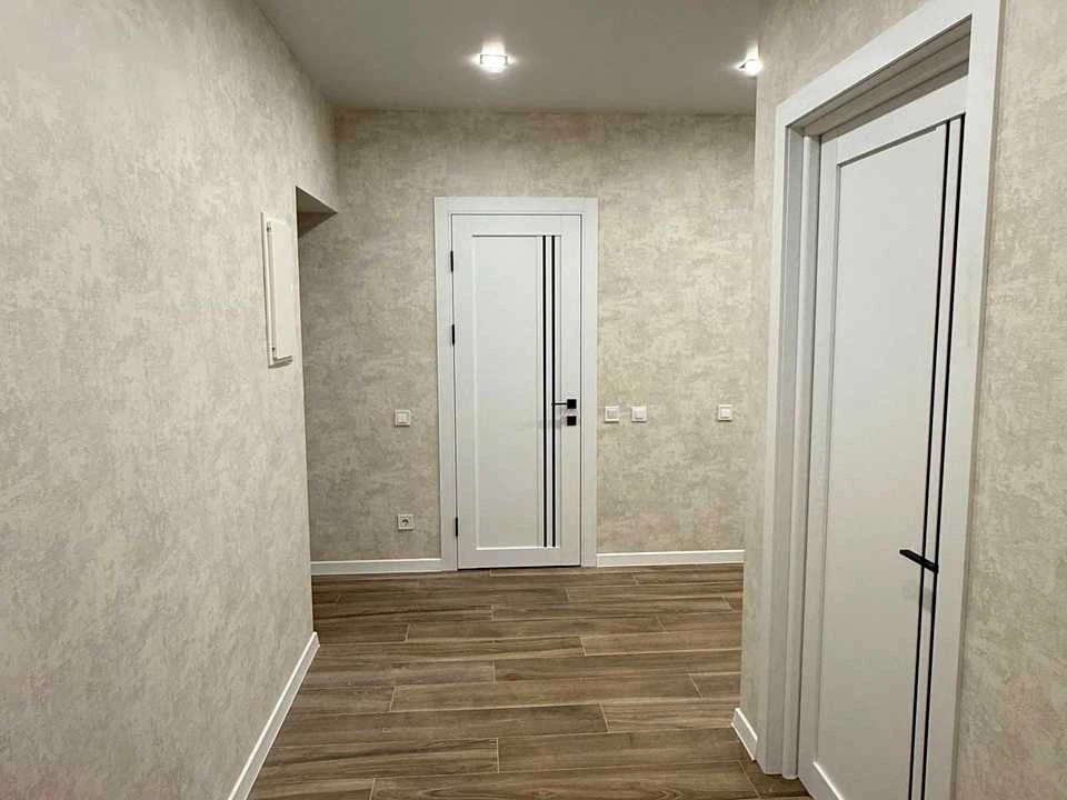 Apartment. Kharkiv, Myru St.
