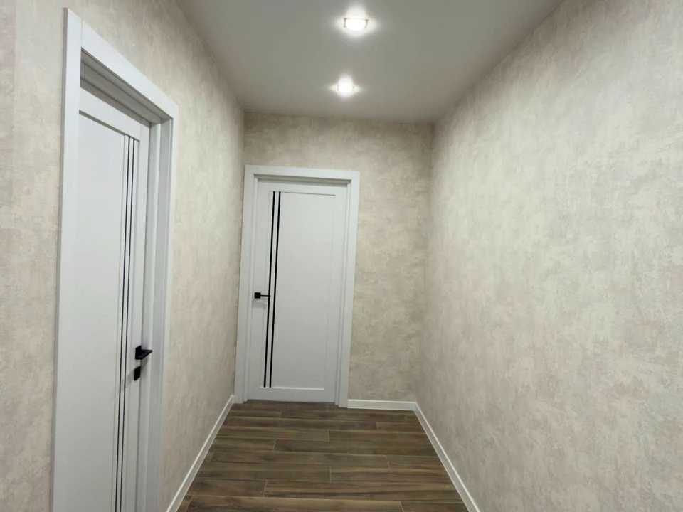 Apartment. Kharkiv, Myru St.