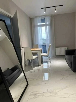 Sale of an Apartment on Chornovola Avenue