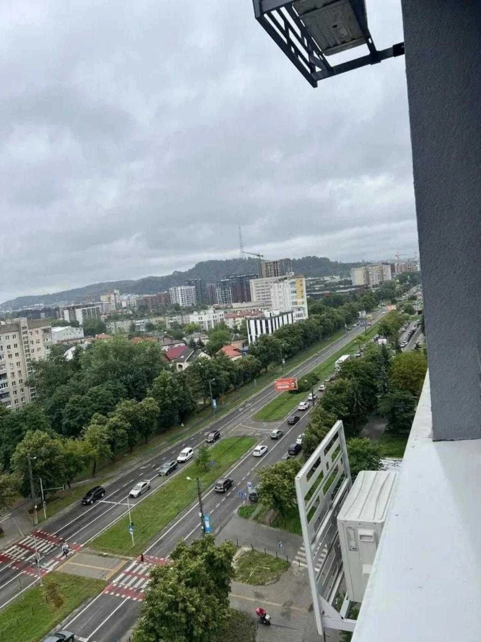 Sale of an Apartment on Chornovola Avenue