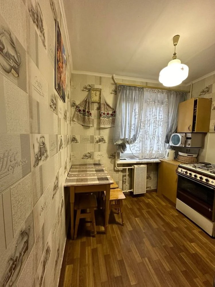 Продаж 3 кімн.кв. вул. Юність, Космічний район 2/5, табез ко