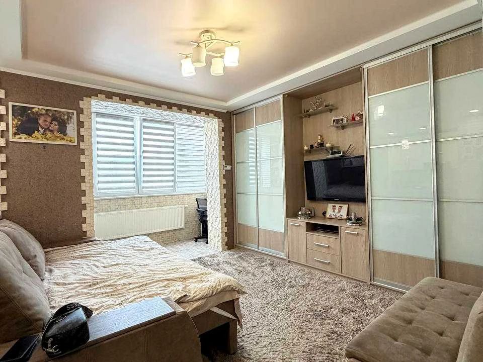 Apartment. Khmelnitsky, Karpelyuka Street