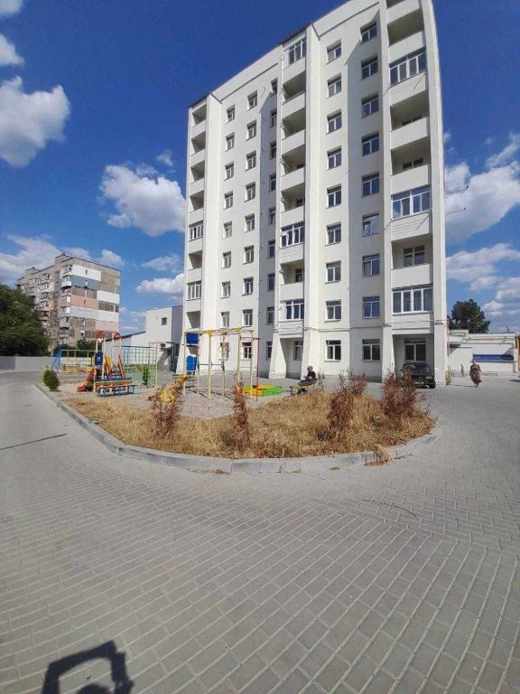 Продам 3-х  кімн.квартиру в новобудові.