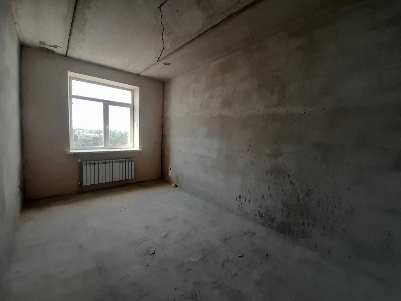 For Sale: 3-room apartment in a new building.