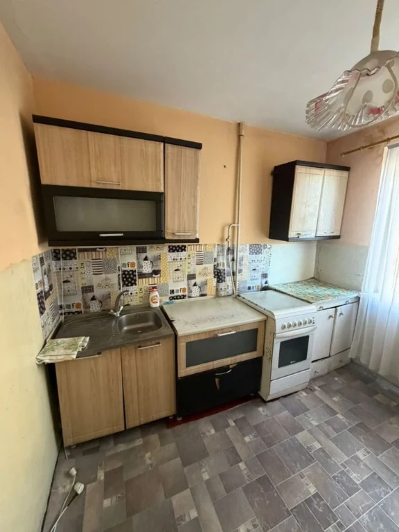 For Sale: 2-Room Apartment near Tsentr TSK
