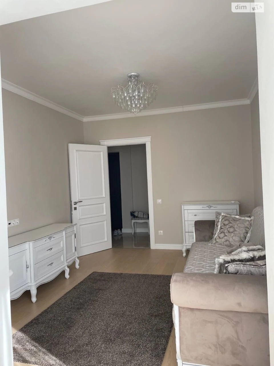 Long-Term Rental Apartment in Sknilivka