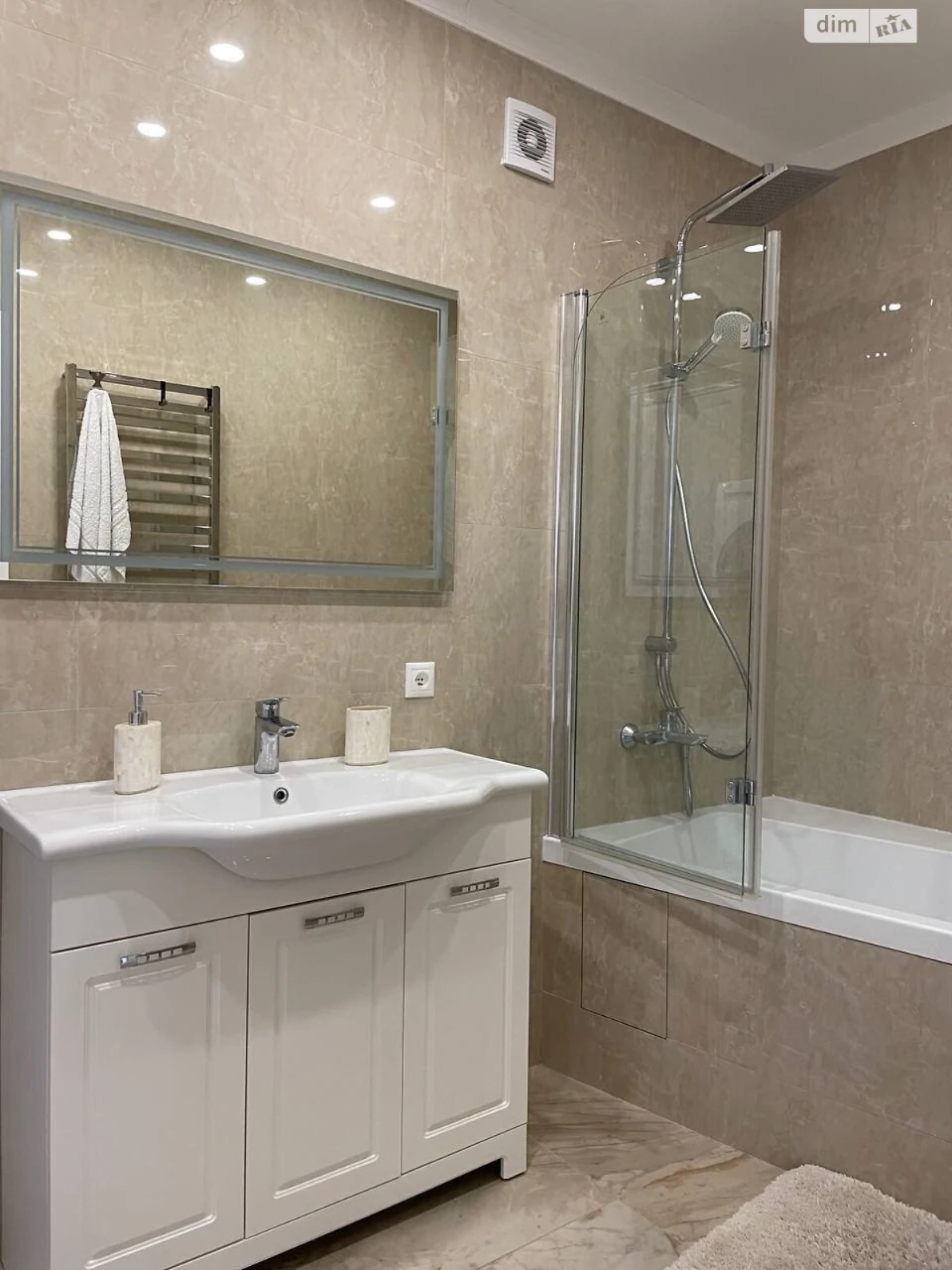 Long-Term Rental Apartment in Sknilivka