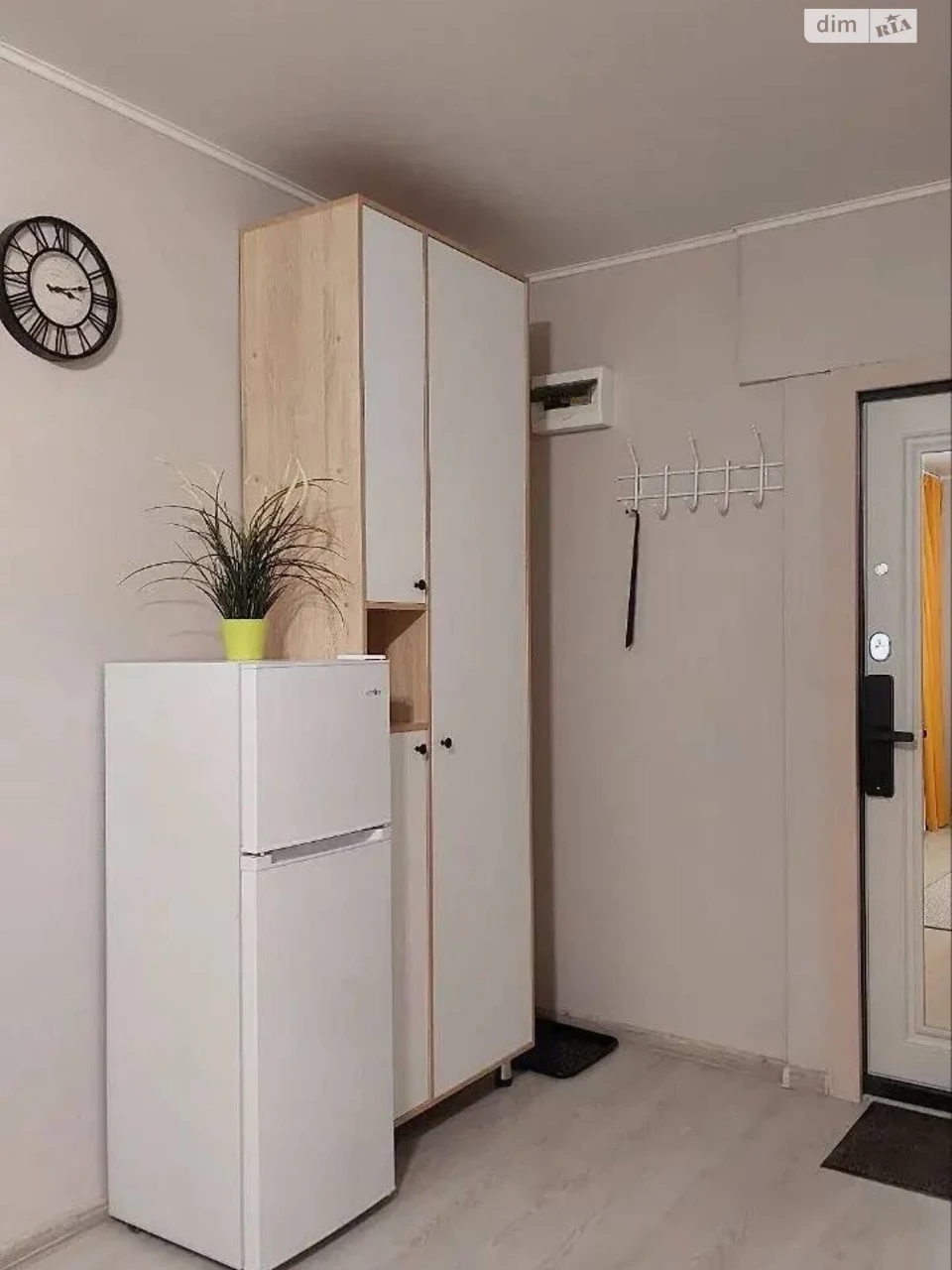 Long-Term Rental Apartment on Naukova Street