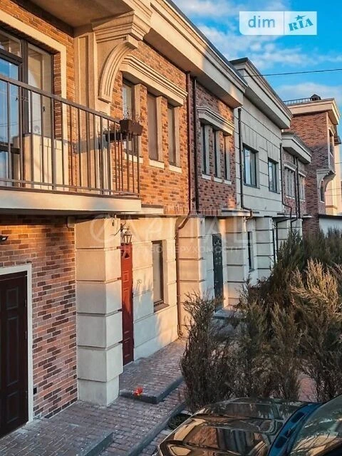 Продаж 2к квартири 80 кв. м на вул. Івана Білика 20 • ID 346