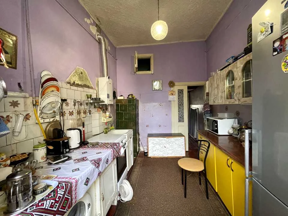 Apartment. Lviv, Lychakivska Street