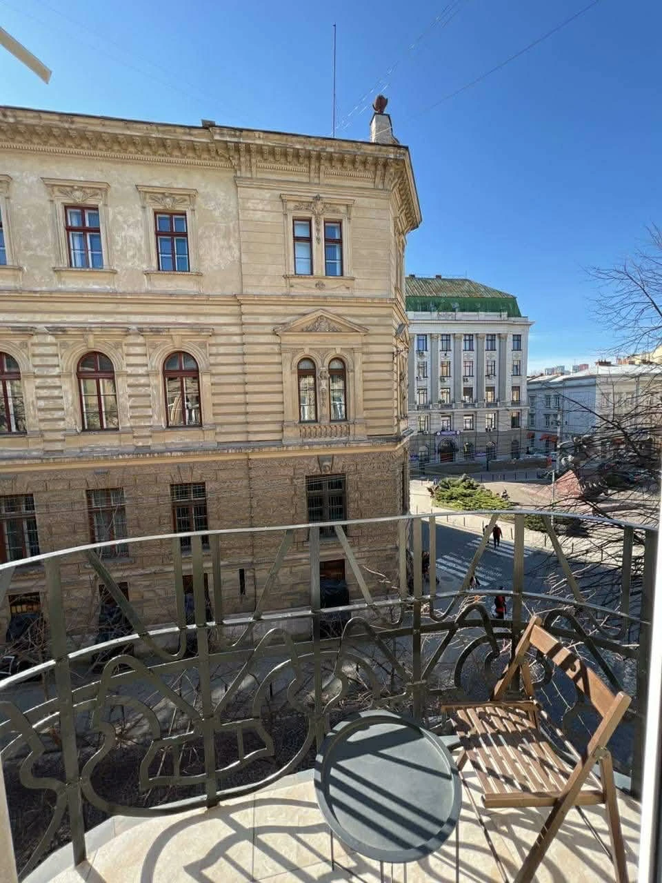 Готовий апарт-біхнес в центрі Львова | 4 апартаменти 161м² |
