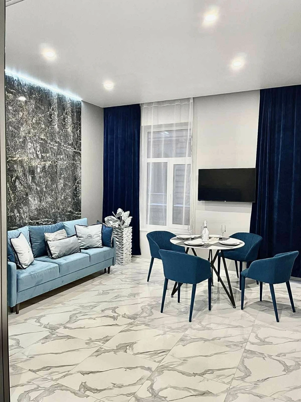 Готовий апарт-біхнес в центрі Львова | 4 апартаменти 161м² |