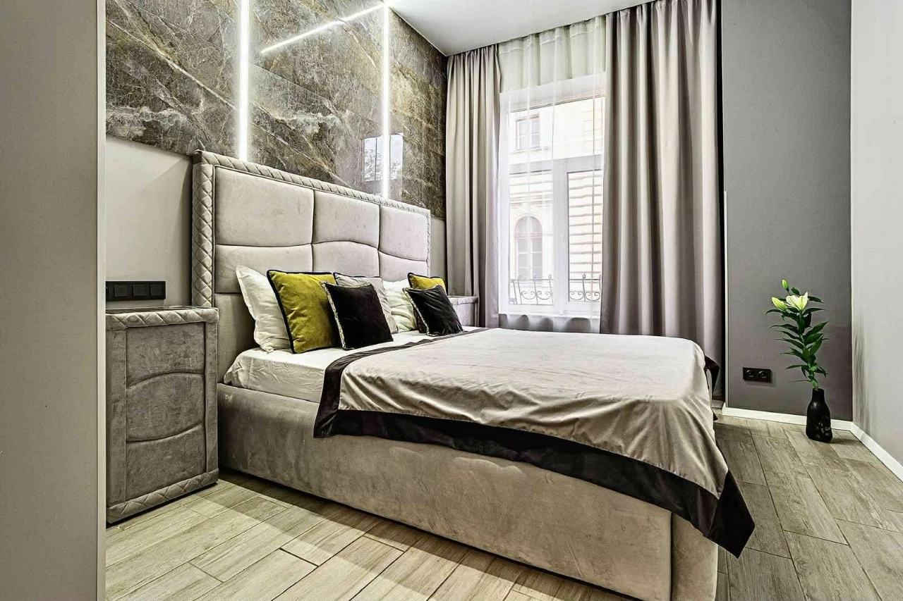 Готовий апарт-біхнес в центрі Львова | 4 апартаменти 161м² |