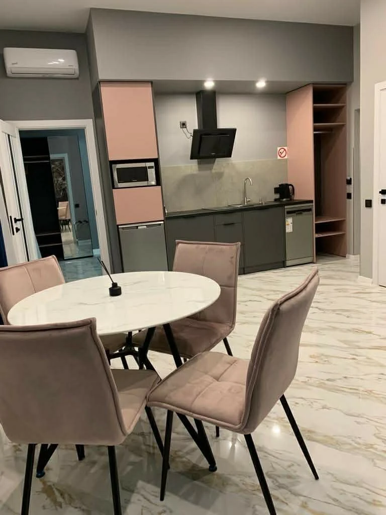 Готовий апарт-біхнес в центрі Львова | 4 апартаменти 161м² |