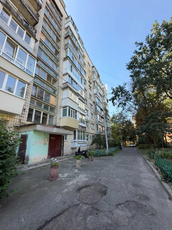 10 minutes walk to Metro Zhytomyr!! Sale of a 1-bedroom apartment 44.3 sq.m.