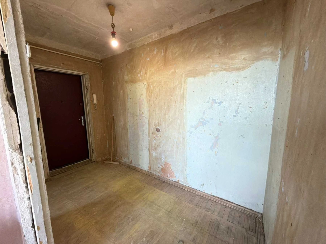 10 minutes walk to Metro Zhytomyr!! Sale of a 1-bedroom apartment 44.3 sq.m.