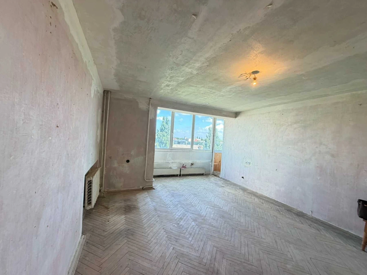 10 minutes walk to Metro Zhytomyr!! Sale of a 1-bedroom apartment 44.3 sq.m.