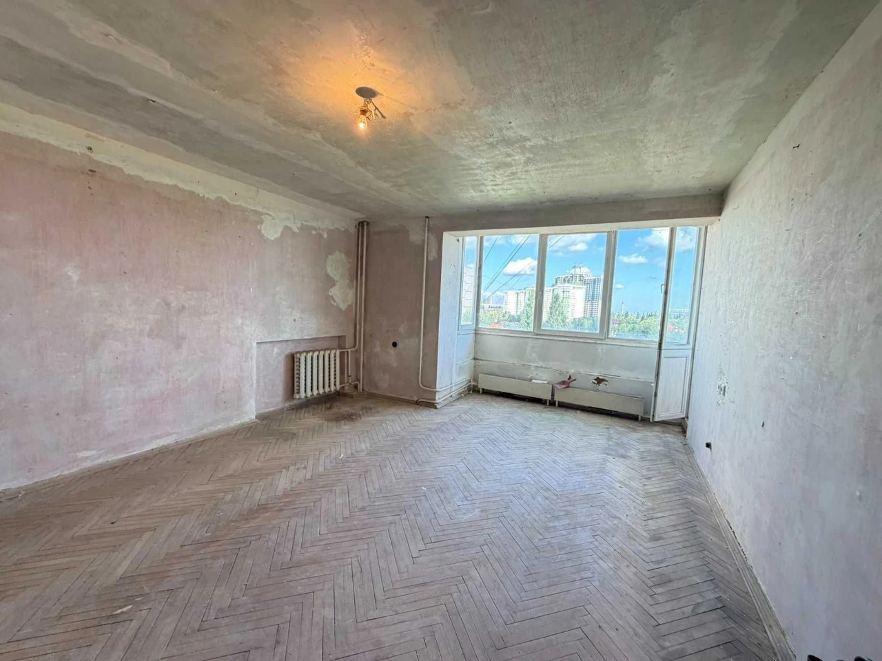 10 minutes walk to Metro Zhytomyr!! Sale of a 1-bedroom apartment 44.3 sq.m.