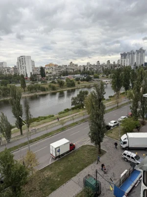 Срочно! Трехкомнатная квартира с видом на канал. ул.