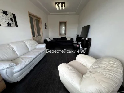 Квартира. Київ, Берестейський просп.