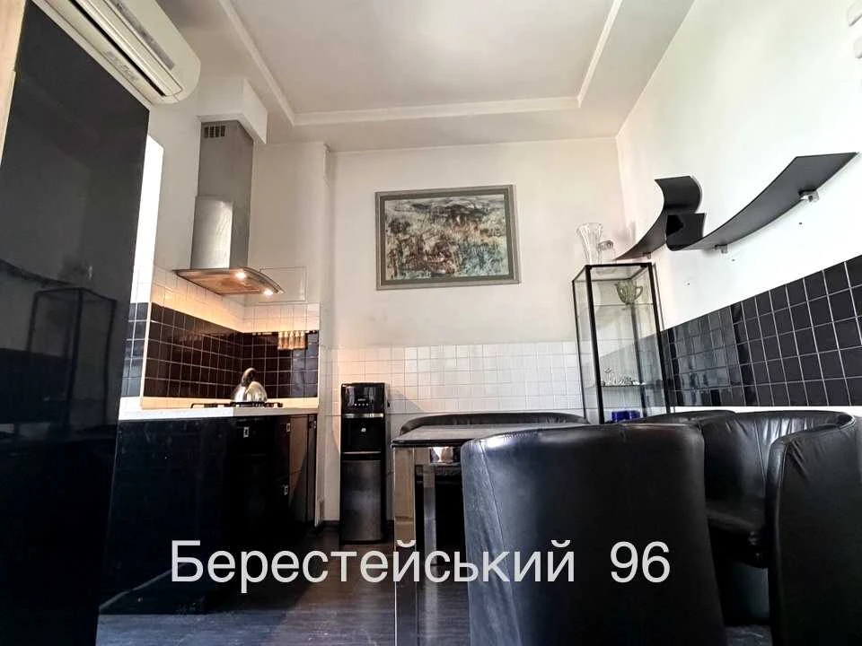 Квартира. Київ, Берестейський просп.