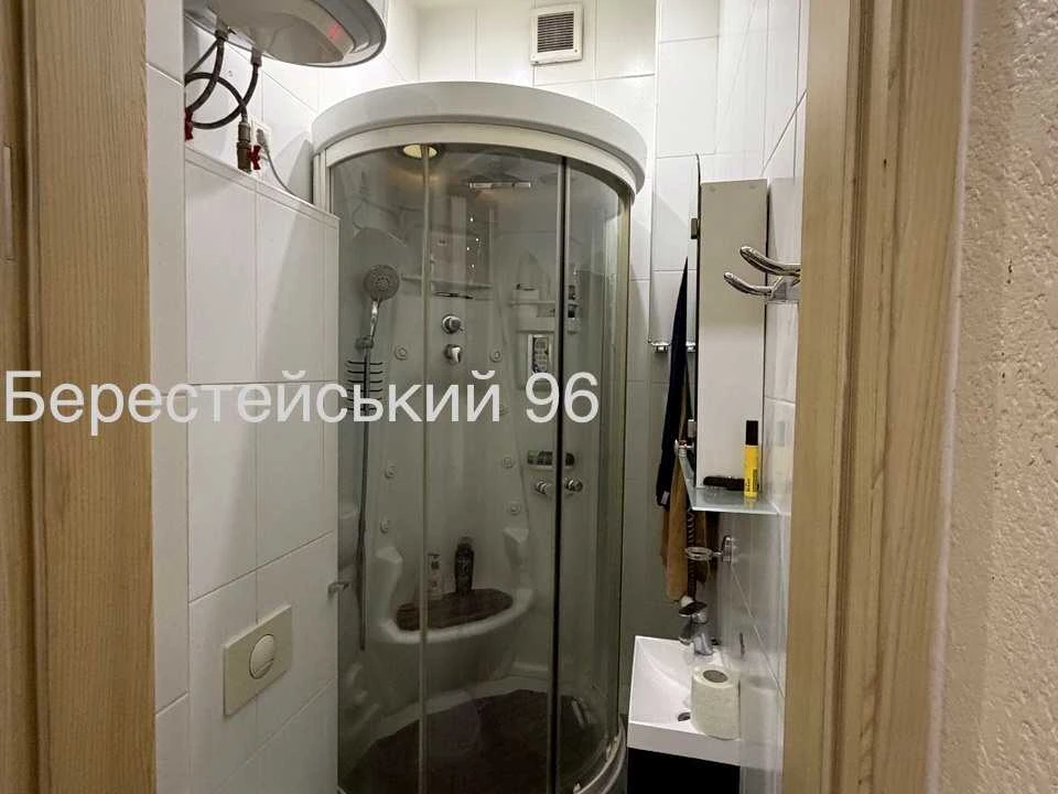 Квартира. Київ, Берестейський просп.